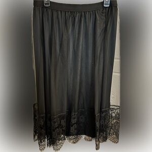 Calligraphie Black Lace Skirt